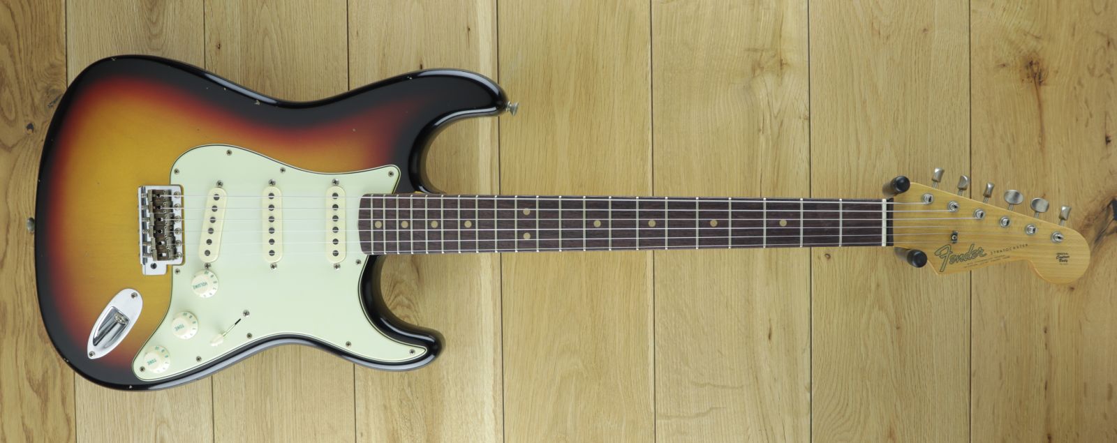 Fender Custom Shop 64 Strat Journeyman Relic Target 3 Colour