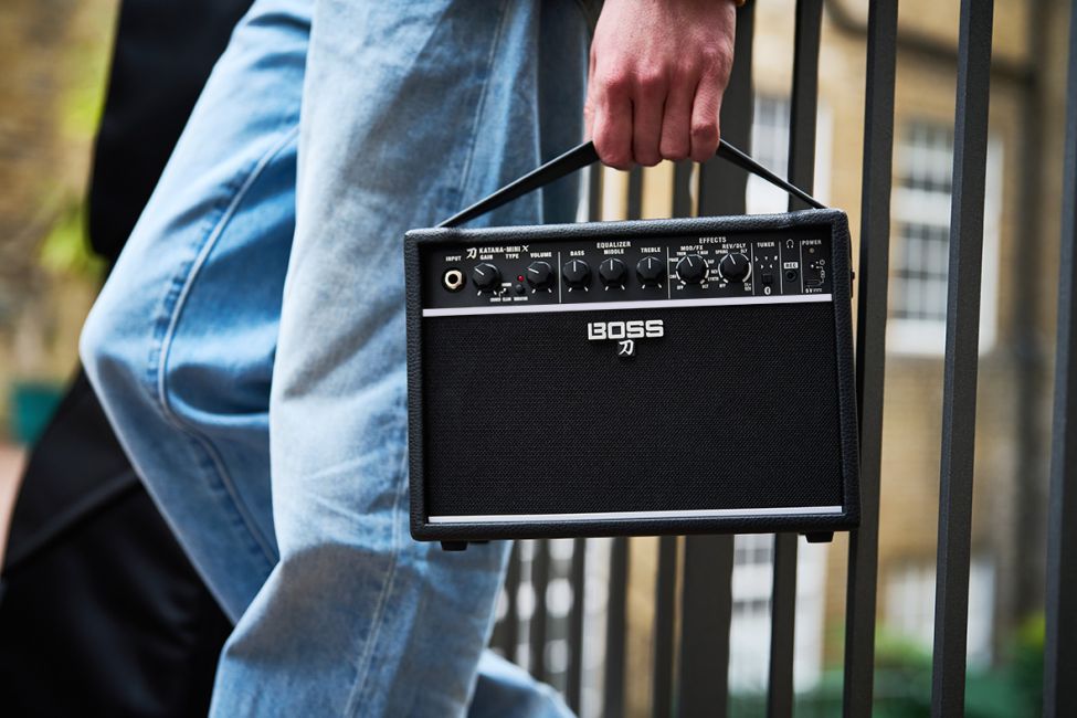 Boss katana mini compact guitar amp outlet