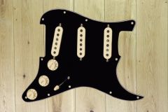  Fender Pre-Wired Strat Pickguard, Tex-Mex SSS, Black 11 Hole 