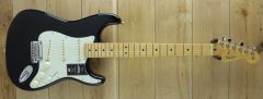  American Professional II Strat Maple Fingerboard, Black ~ Secondhand