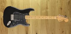 Squier Classic Vibe 70 Strat HSS Maple Black
